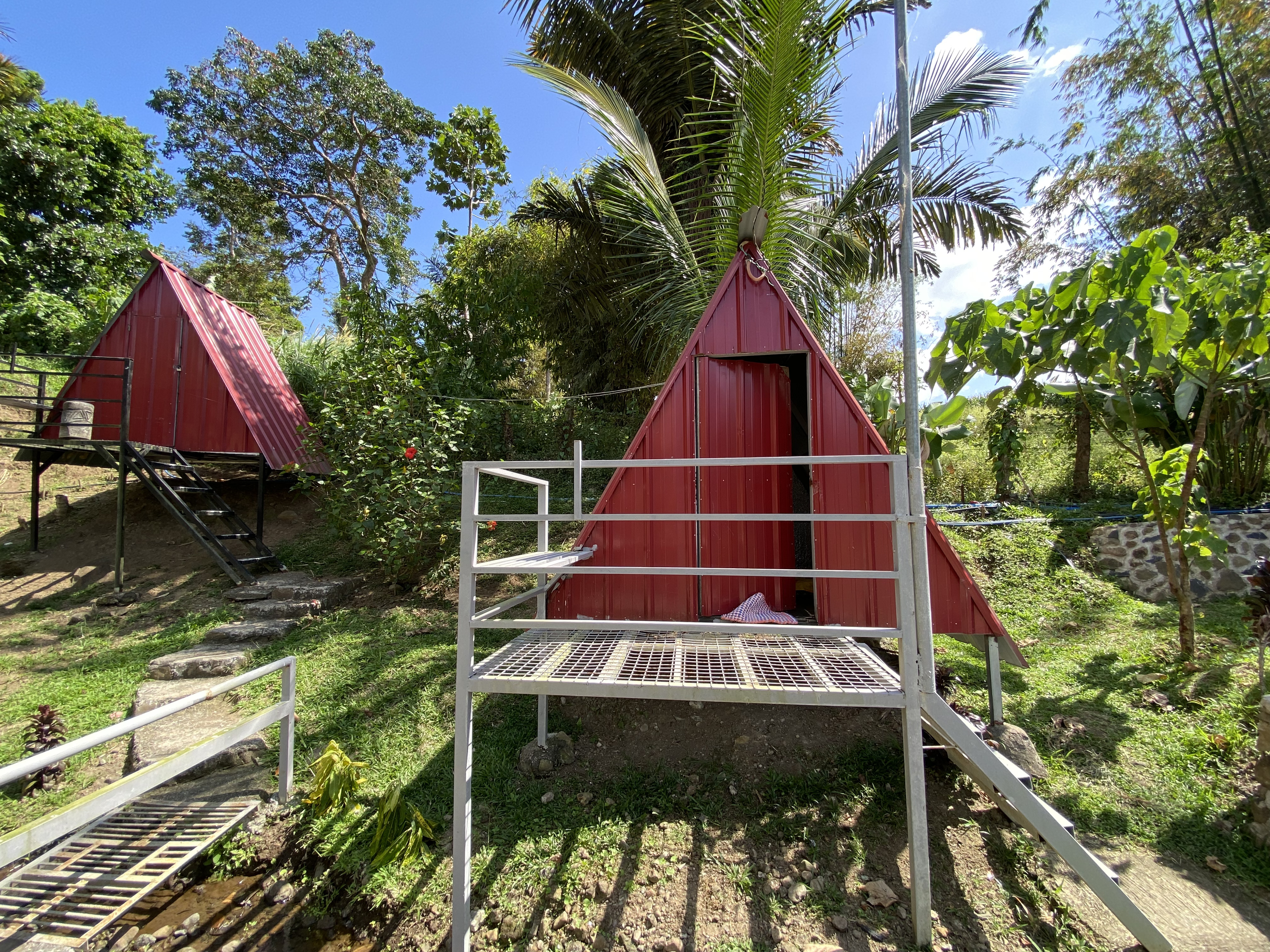 TP HUT